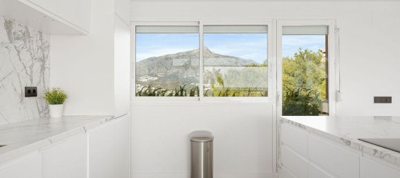 3 bedrooms Penthouse in Marbella, Spain No. 133949 11