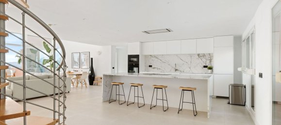 3 bedrooms Penthouse in Marbella, Spain No. 133949 10