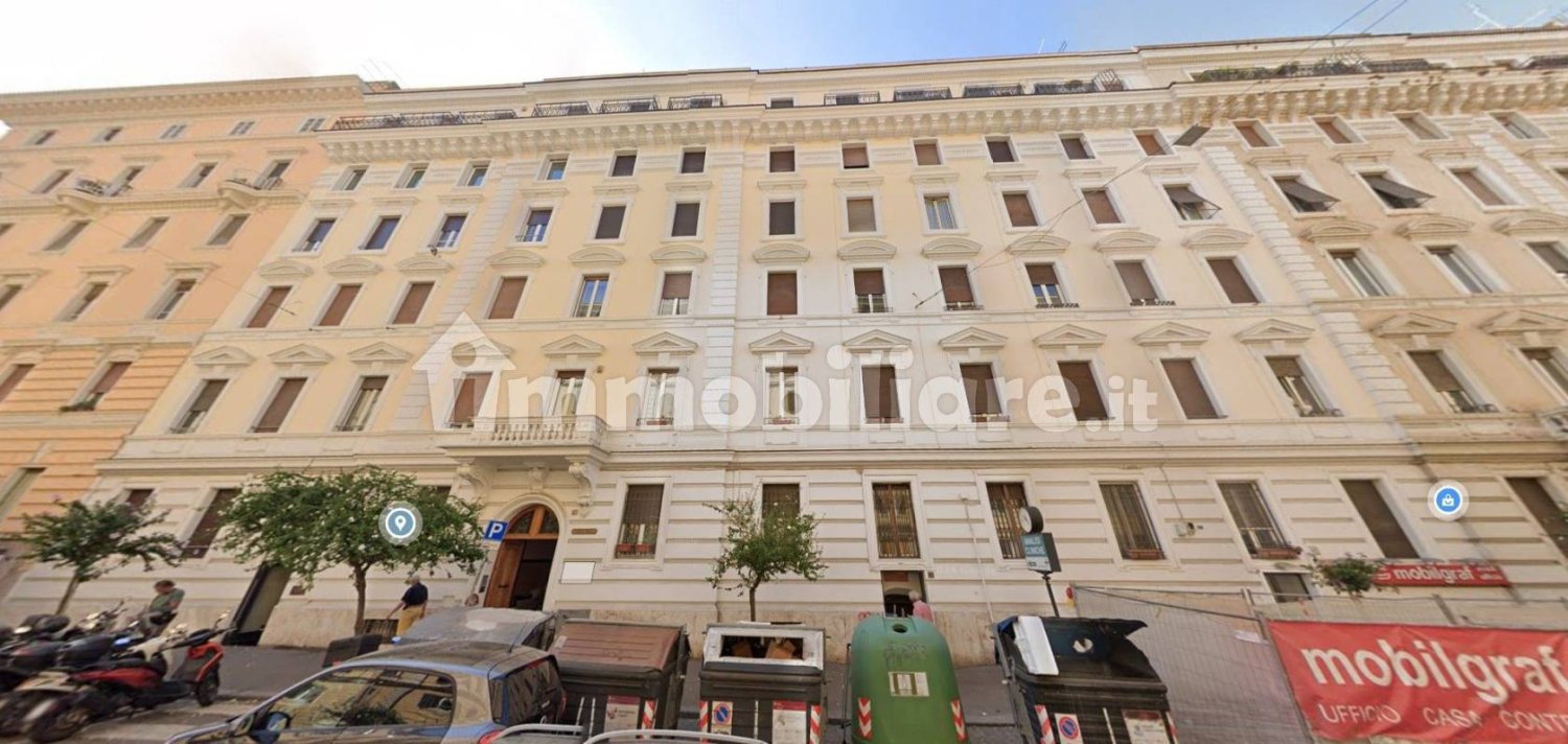 2 bedrooms Apartment in Rome, Italy No. 262531
