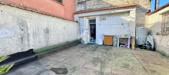 3 rooms Apartment in Calvizzano, Italy No. 136542 8