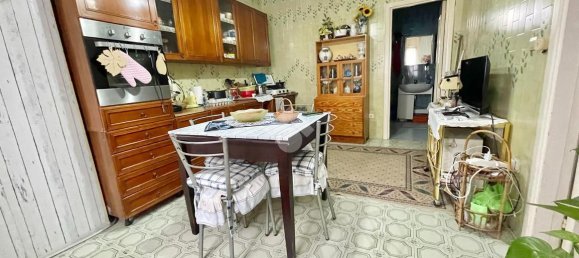 3 rooms Apartment in Calvizzano, Italy No. 136542 2