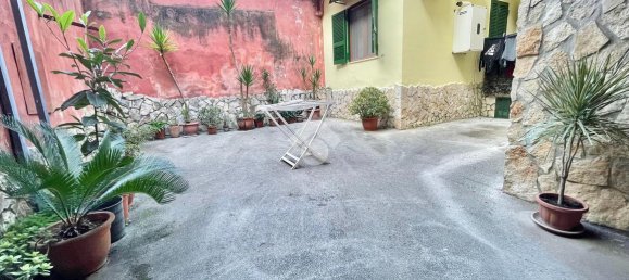 3 rooms Apartment in Calvizzano, Italy No. 136542 3