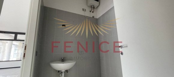 2 rooms Commercial property in Montebelluna, Italy No. 325891 8