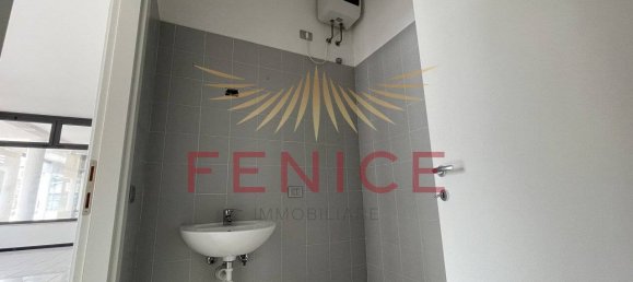 2 rooms Commercial property in Montebelluna, Italy No. 325891 9