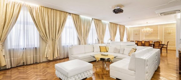 Таунхаус с 3 спальнями в Рудольфсхайм-Фунфхаус, Австрия № 12358 3