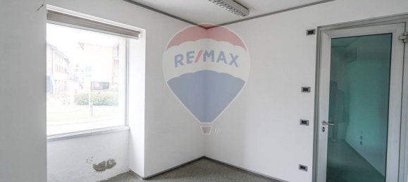 5-salle Propriété commerciale à Mapello, Italy No. 311667 16