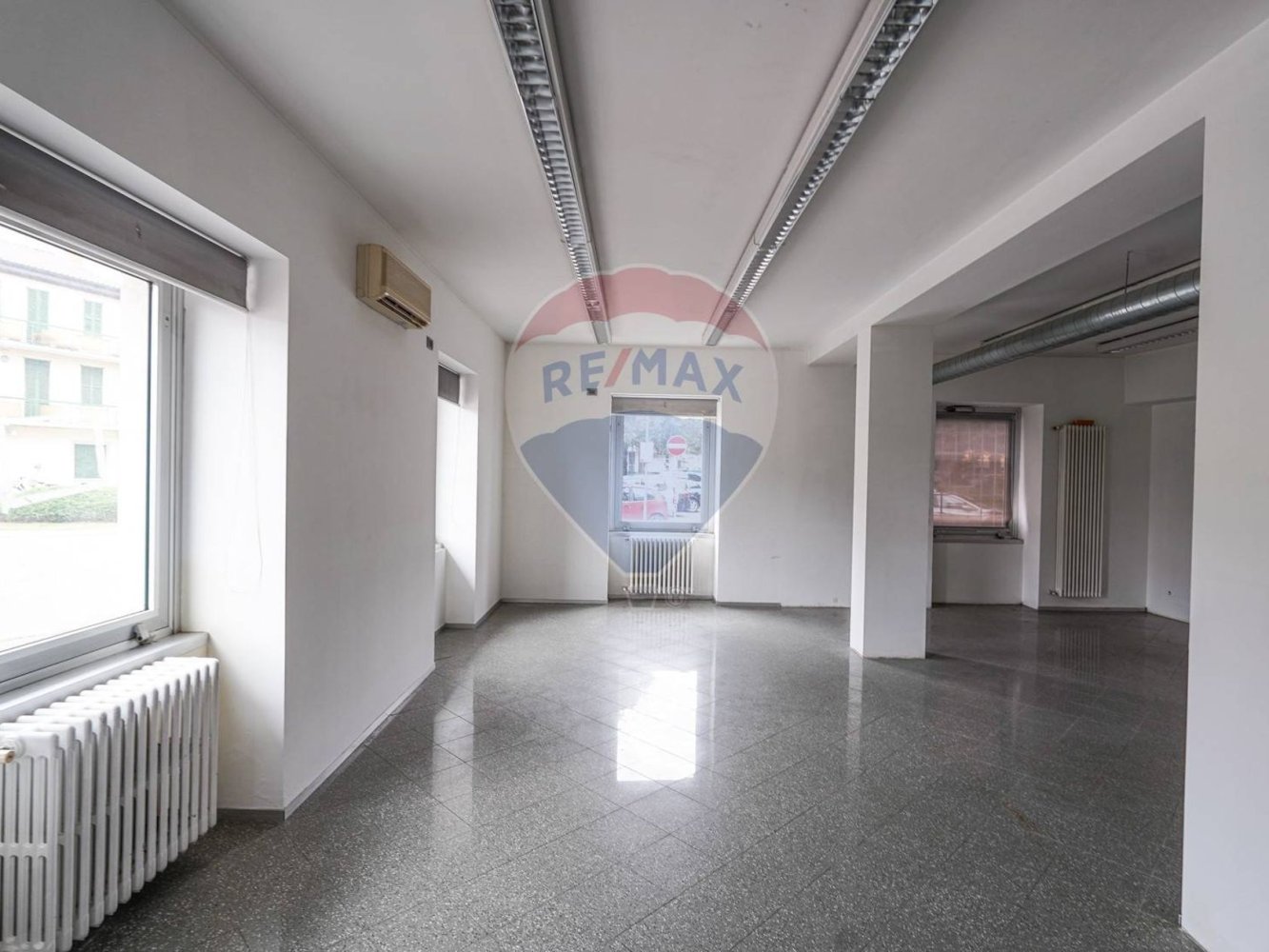 5-salle Propriété commerciale à Mapello, Italy No. 311667