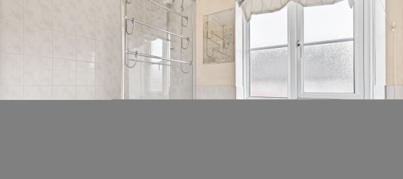 3 bedrooms House in Horley, United Kingdom No. 1038 15