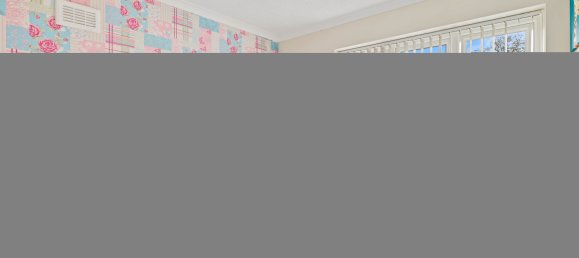 3 bedrooms House in Horley, United Kingdom No. 1038 11