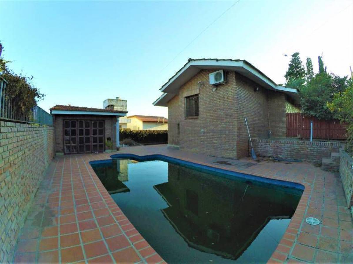 3 bedrooms House in Cordoba, Argentina No. 59023