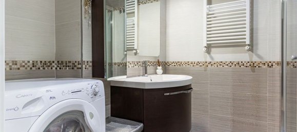 3 rooms Apartment in Rome, Italy No. 260041 9