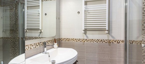 3 rooms Apartment in Rome, Italy No. 260041 8