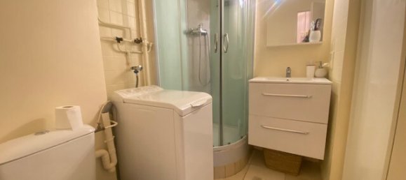 1 bedroom Apartment in Bobigny, France No. 181136 5