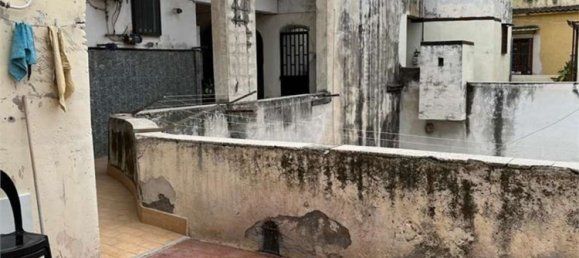 3 rooms Apartment in Torre Annunziata, Italy No. 13970 36