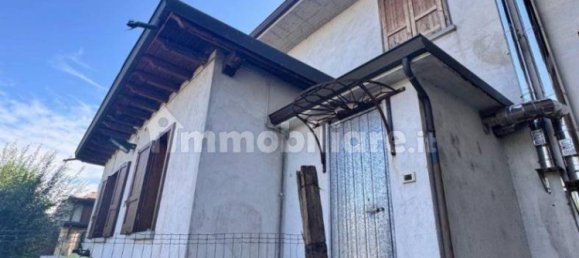 2 bedrooms Villa in Travagliato, Italy No. 292772 11