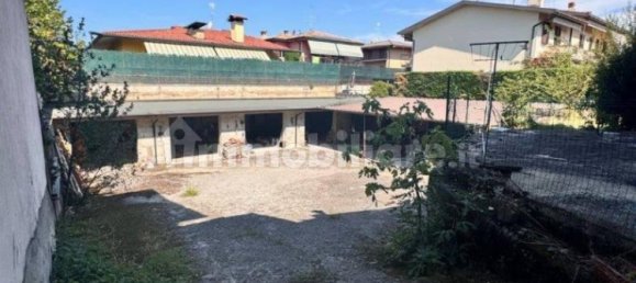2 bedrooms Villa in Travagliato, Italy No. 292772 7