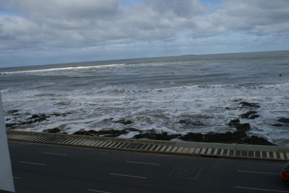 4 bedrooms Apartment in Maldonado, Uruguay No. 3380