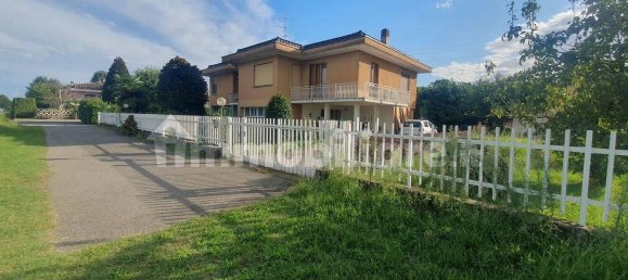 1770m² Land in Robecchetto con Induno, Italy No. 153462 7