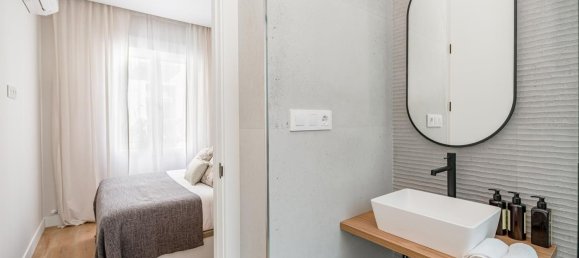 2 bedrooms Apartment in Madrid, Spain No. 82339 11