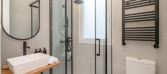 2 bedrooms Apartment in Madrid, Spain No. 82339 10