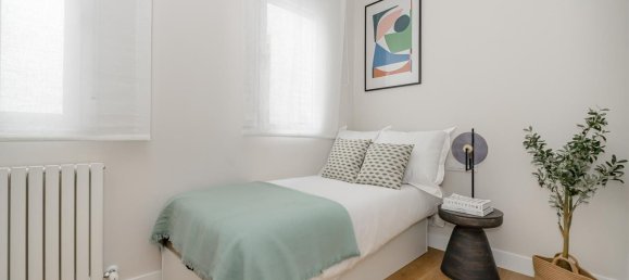 2 bedrooms Apartment in Madrid, Spain No. 82339 19