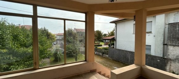 3 chambres Maison à Udine, Italy No. 353865 10