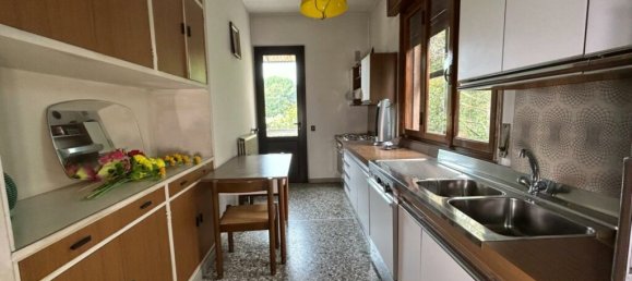 3 chambres Maison à Udine, Italy No. 353865 6