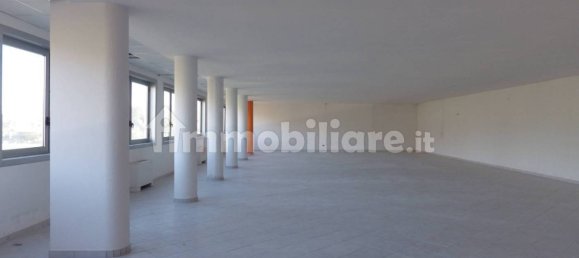 Офис с 1 комнатой в Роста, Италия № 89325 3