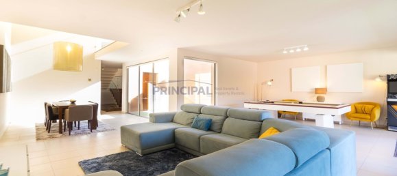 3 bedrooms Villa in Albufeira, Portugal No. 25670 4