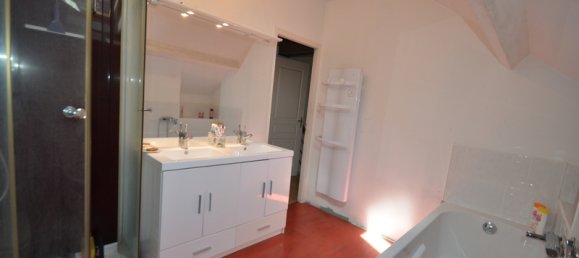 4 Schlafzimmer Villa in Montlucon, France, Nr. 202818 14