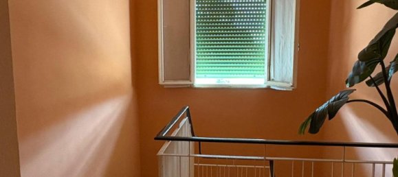 4 Schlafzimmer Wohnung in San Giuliano Terme, Italy, Nr. 317182 12