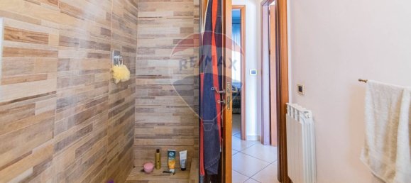 Apartamento de 4 habitaciónes en Valverde, Italy No. 216986 12