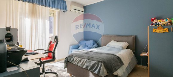 Apartamento de 4 habitaciónes en Valverde, Italy No. 216986 10