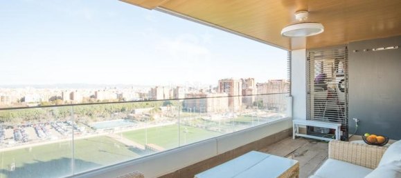 Apartamento de 3 dormitorios en Valencia, Spain No. 82415 4