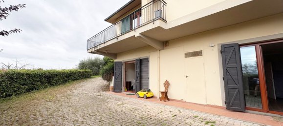 9 rooms Villa in Rignano sull'Arno, Italy No. 45372 2