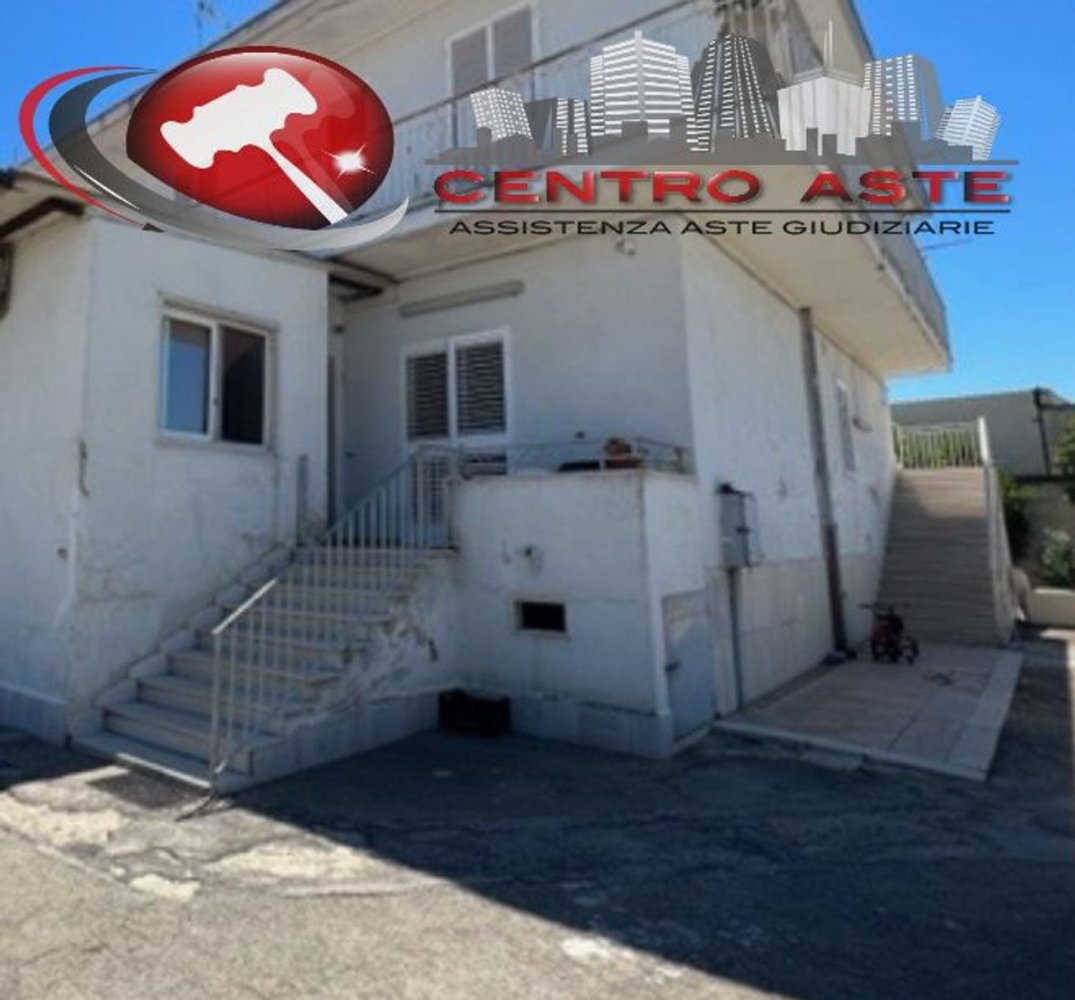 5غرفة شقة في Trinitapoli, Italy رقم 271394
