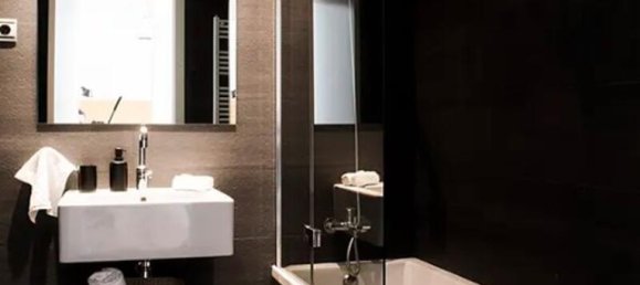 4 bedrooms Apartment in Madrid, Spain No. 23018 6