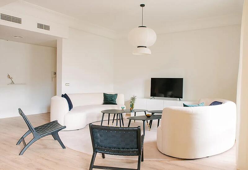 4 bedrooms Apartment in Madrid, Spain No. 23018