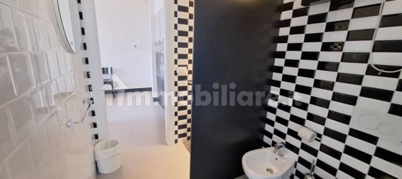 1 bedroom Apartment in Rimini, Italy No. 374818 4