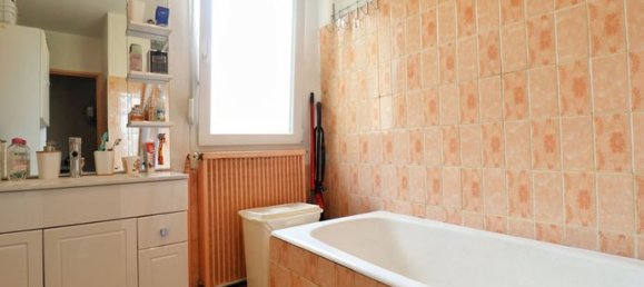 Casa de 3 dormitorios en Auboue, France No. 311773 9