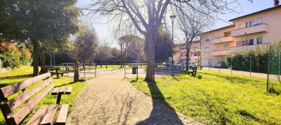 4-salle Appartement à Vecchiano, Italy No. 49077 29