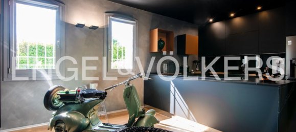 8 bedrooms Villa in Selvazzano Dentro, Italy No. 362599 5