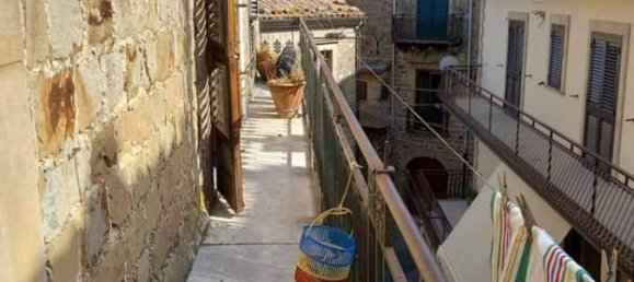 7-salle Appartement à Mistretta, Italy No. 151216 9