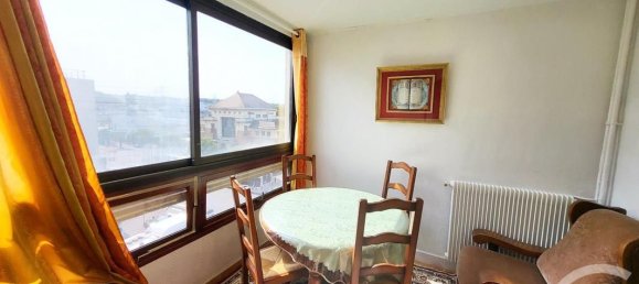 2 bedrooms Apartment in Massy, France No. 174288 9