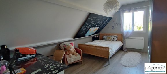 5 غرف نوم منزل في Yevres, France رقم 88055 24