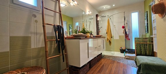 5 غرف نوم منزل في Yevres, France رقم 88055 22