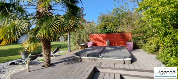 5 غرف نوم منزل في Yevres, France رقم 88055 8