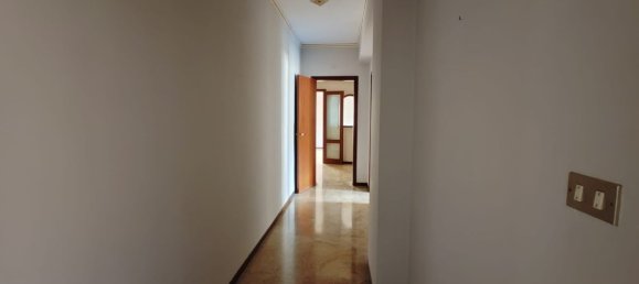 Apartamento de 6 divisões em Mazara del Vallo, Italy N.º 178058 15