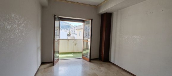 Apartamento de 6 divisões em Mazara del Vallo, Italy N.º 178058 11