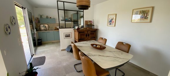 3 bedrooms House in Vendee, France No. 300441 3